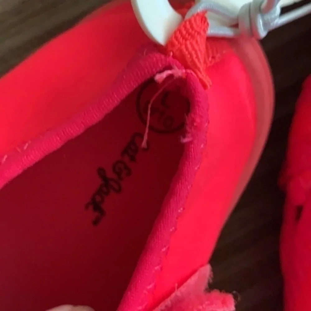 Cat & Jack children’s pink water shoes